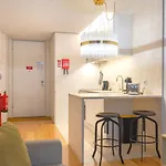 Apartman Cozy Downtown By Lovelystay *