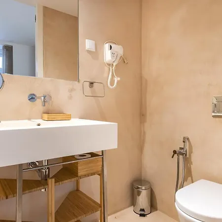 Apartman Cozy Downtown By Lovelystay