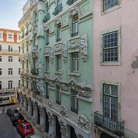 Cozy Downtown By Lovelystay